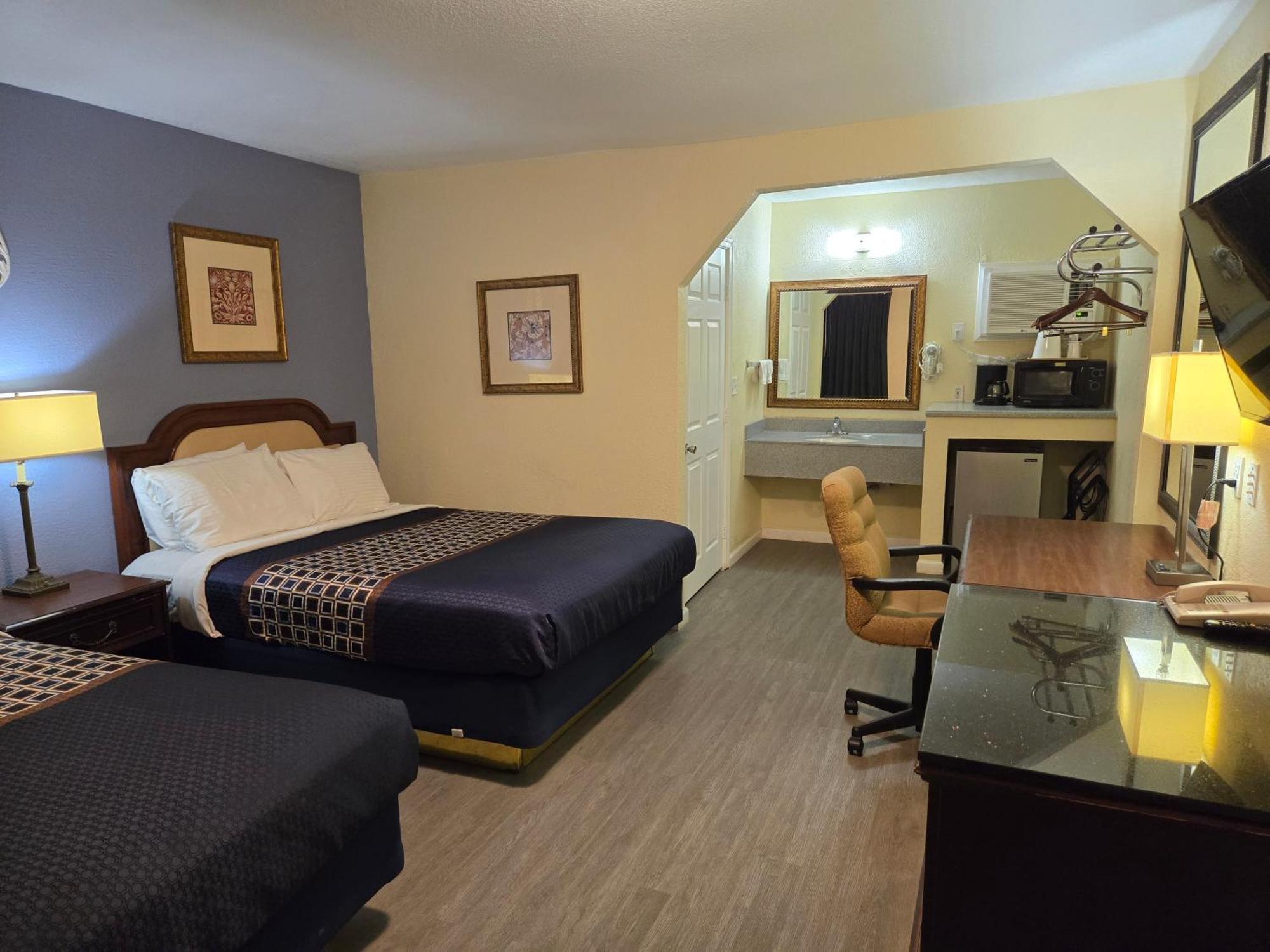Rodeway Inn & Suites Blythe I-10 Bagian luar foto