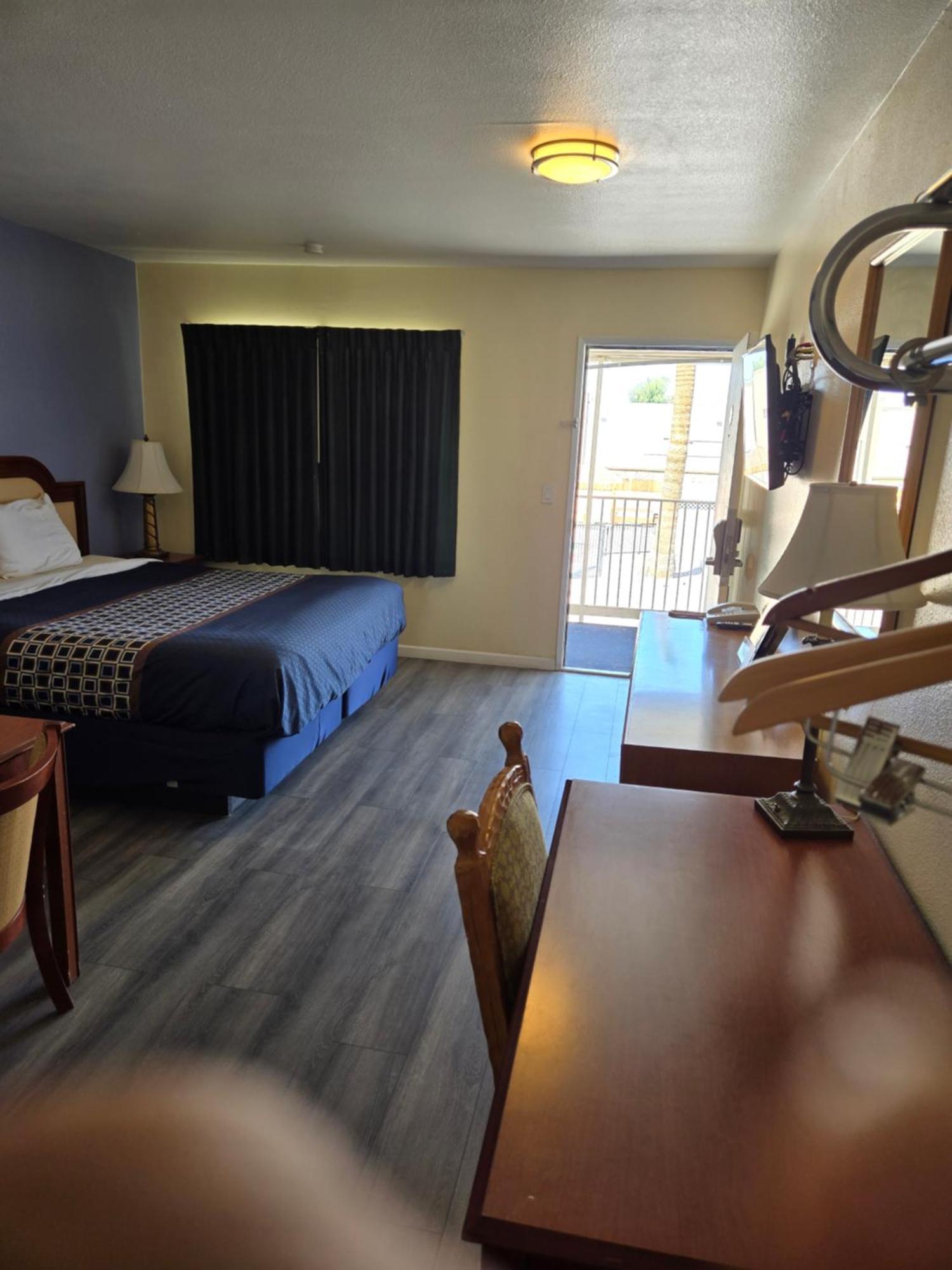 Rodeway Inn & Suites Blythe I-10 Bagian luar foto