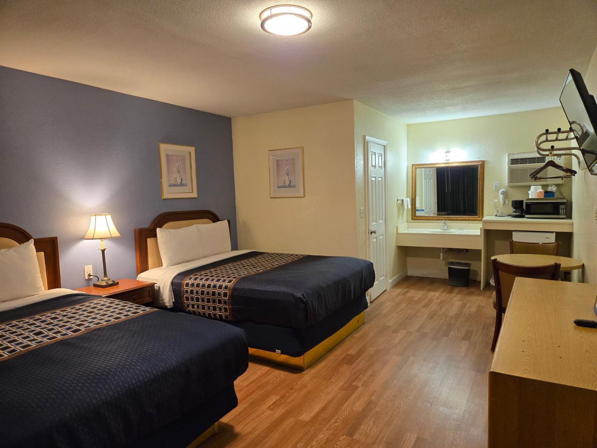 Rodeway Inn & Suites Blythe I-10 Bagian luar foto